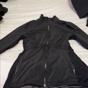 Lululemon sweater black in good condition